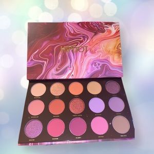 New HIPDOT Zion 15 shade Eyeshadow Palette